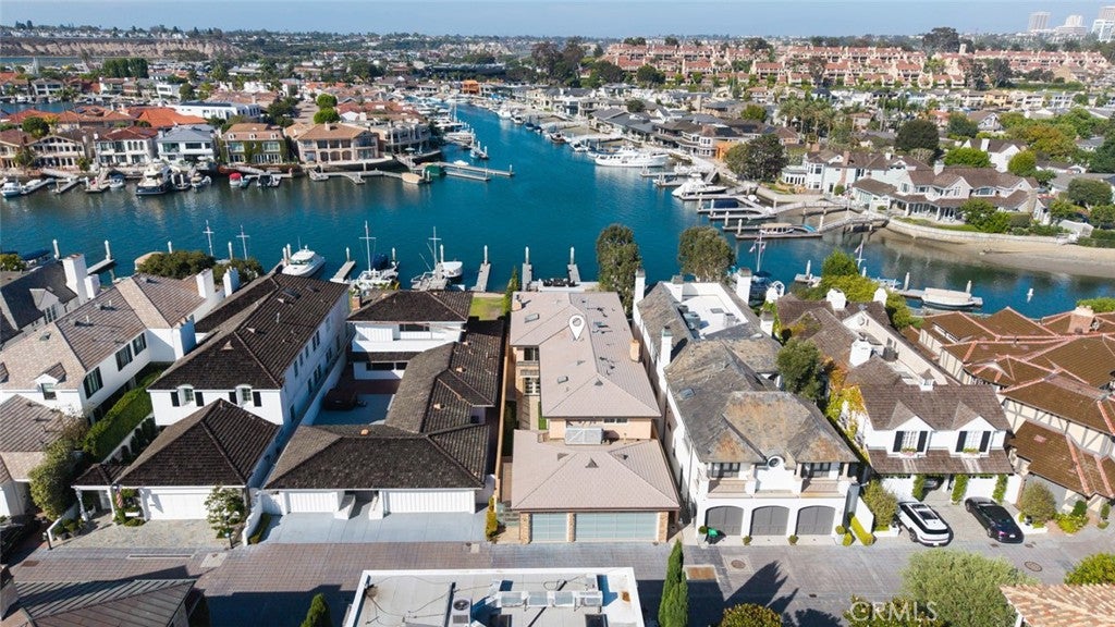 12 Harbor Island