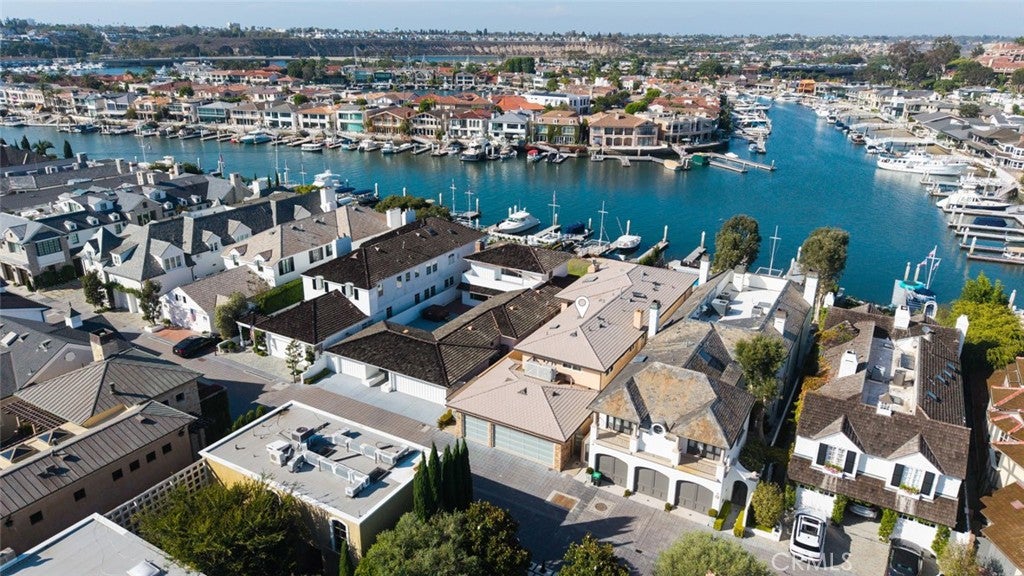 12 Harbor Island