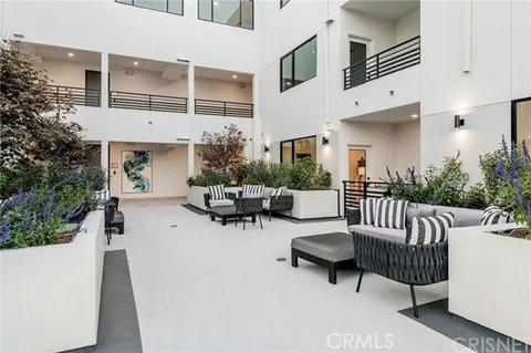 5110 Whitsett Avenue Unit 105, Valley Village, CA 91607 - MLS#: OC25259730