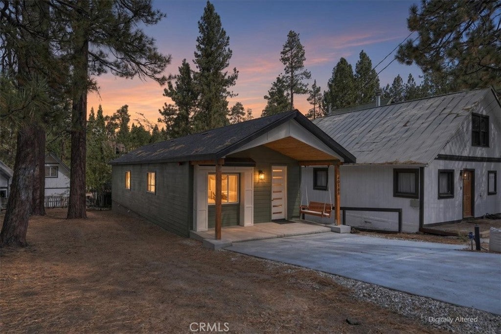 40166 Esterly Lane
