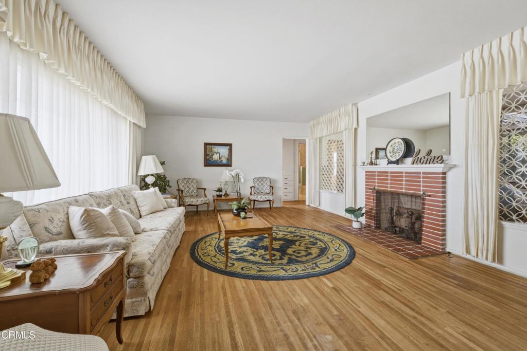 3405 Loma Vista Road