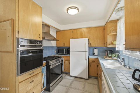 Tiny photo for 3405 Loma Vista Road, Ventura, CA 93003 (MLS # V1-34732)