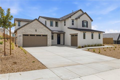 Photo of 28716 Orange Park Drive, Castaic, CA 91384 (MLS # SR26111294)