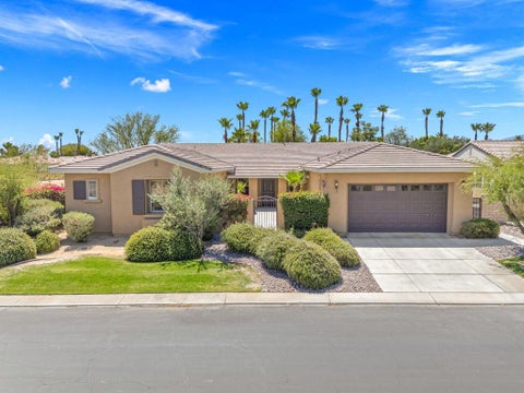 Photo of 43244 Parkway Esplanade W, La Quinta, CA 92253 (MLS # 219150632DA)