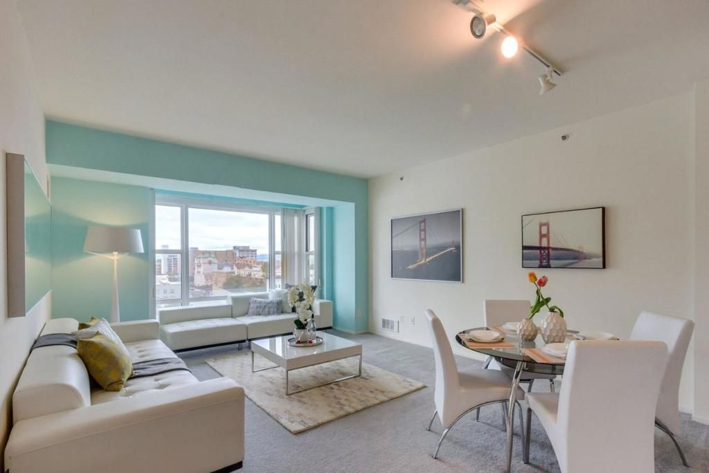 listing image 130724557019934906219