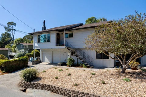 Photo of 407 Avenue Portola, El Granada, CA 94018 (MLS # ML82066169)