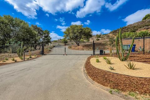 Photo of 28720 N Twin Oaks Valley Road, Bonsall, CA 92003 (MLS # NDP2510265) Photo of 28720 N Twin Oaks Valley Road, Bonsall, CA 92003 (MLS # NDP2510265)
