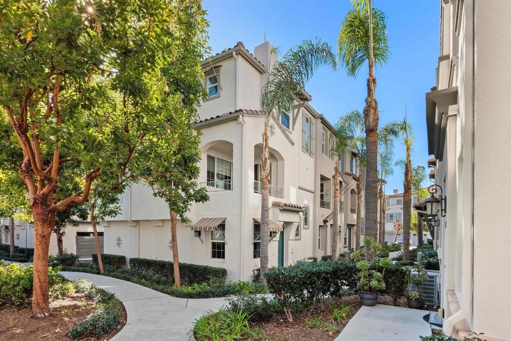 Photo of 2472 Antlers Way Way, San Marcos, CA 92078 (MLS # NDP2601131)