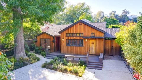 14903 Valley Vista Boulevard Sherman Oaks CA 91403