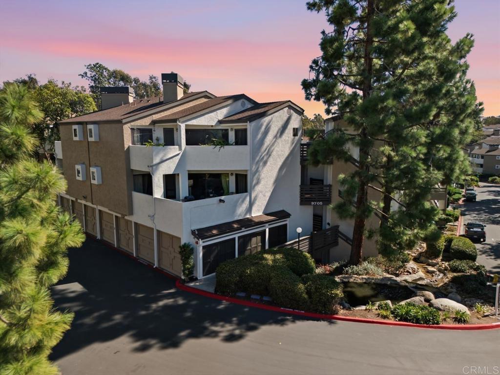 9709 Mesa Springs Way 211