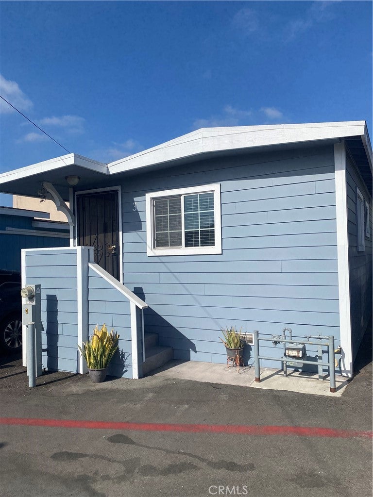 1215 W 134th