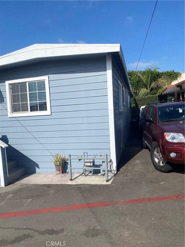 1215 W 134th