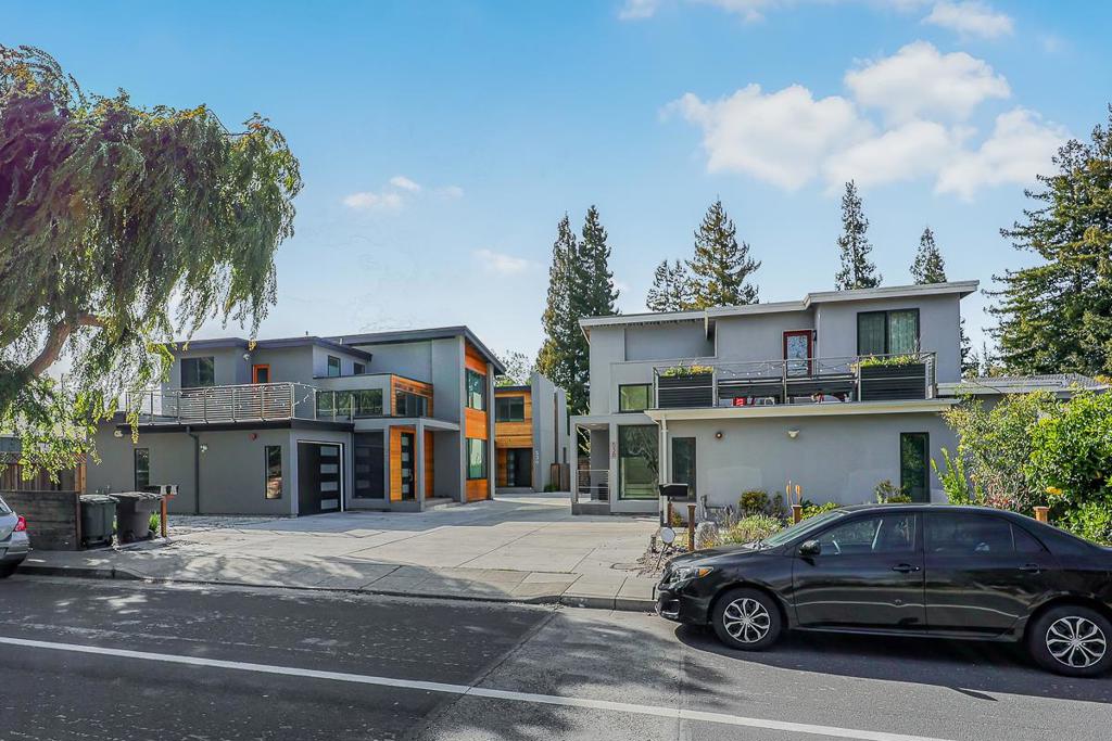 N Whisman Road