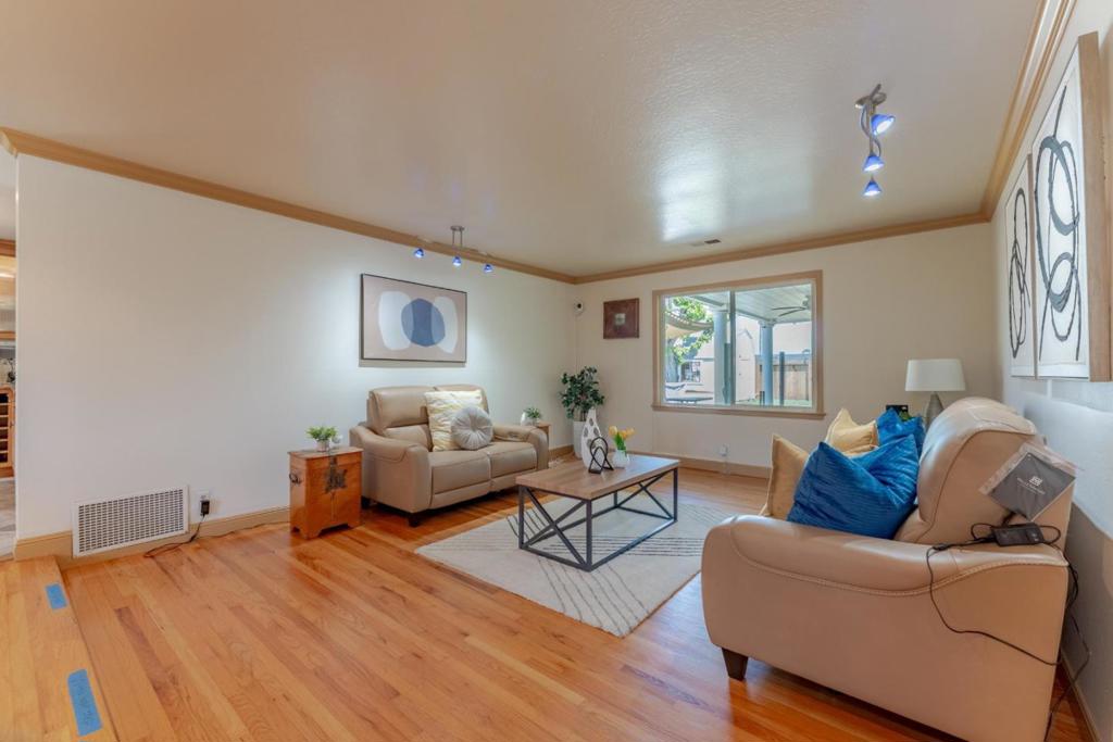 2603 Suisun Avenue