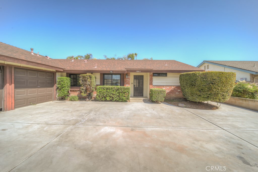 1043 Meadowview Court