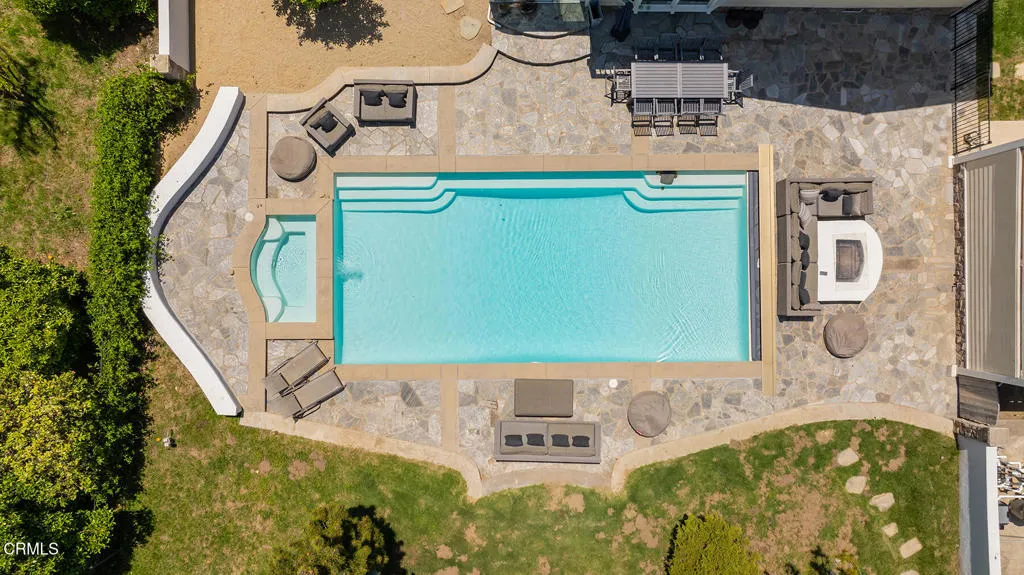 Ojai, California 93023, United States, 10 Bedrooms Bedrooms, ,8 BathroomsBathrooms,Residential,Active,186808