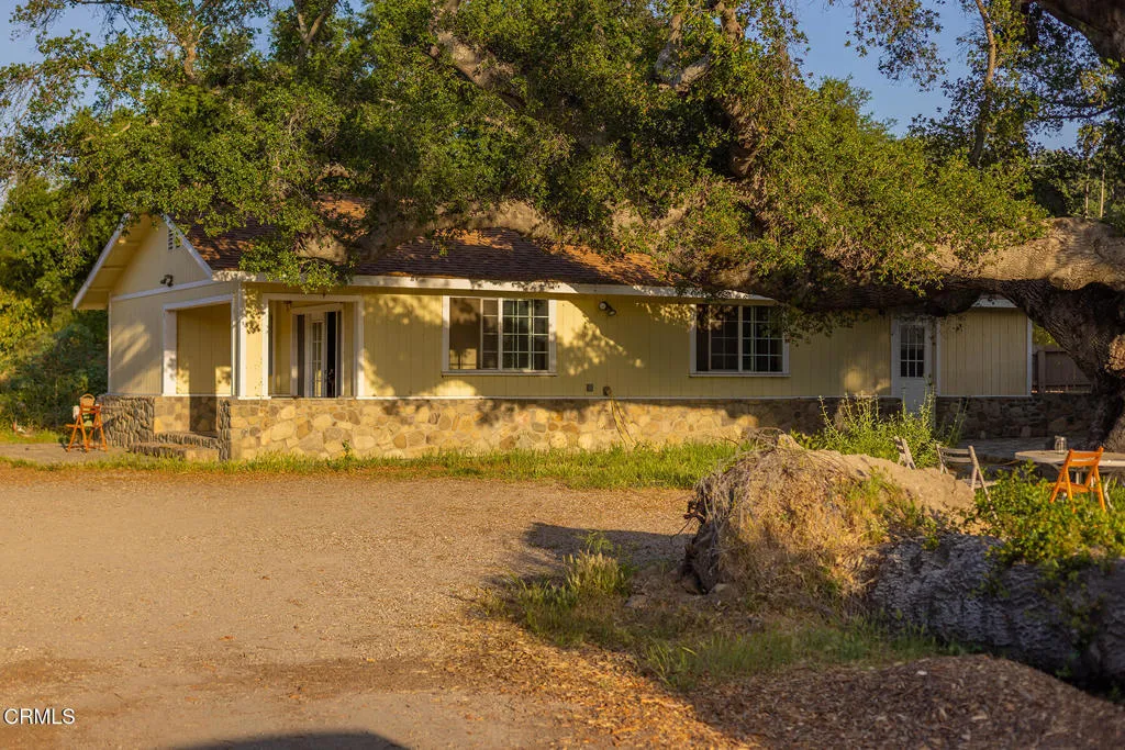 Ojai, California 93023, United States, 10 Bedrooms Bedrooms, ,8 BathroomsBathrooms,Residential,Active,186808