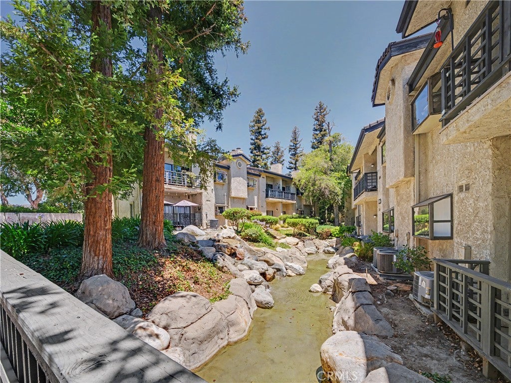 5738 Skyview Way Unit B