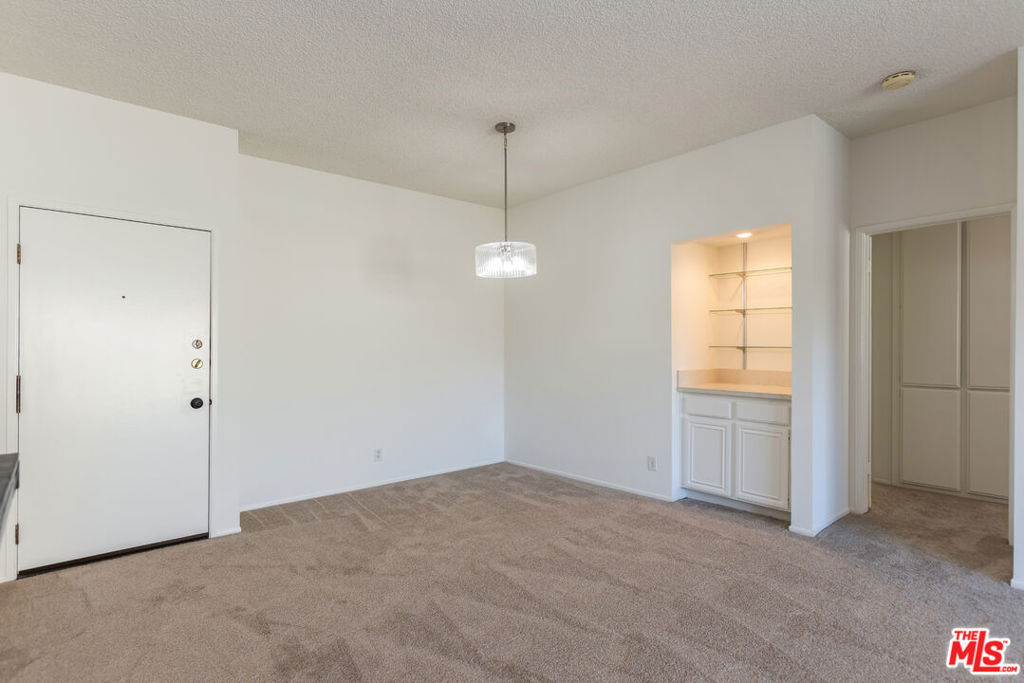 8180 Manitoba Street 304