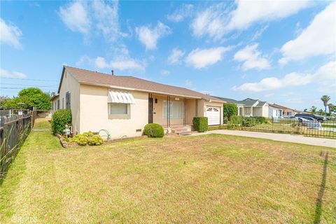 Photo of 14432 S Cahita Avenue, Compton, CA 90220 (MLS # SB25130467)