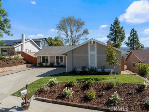 Photo of 28434 Alder Peak Ave, Canyon Country, CA 91387 (MLS # SR25246969) Photo of 28434 Alder Peak Ave, Canyon Country, CA 91387 (MLS # SR25246969)