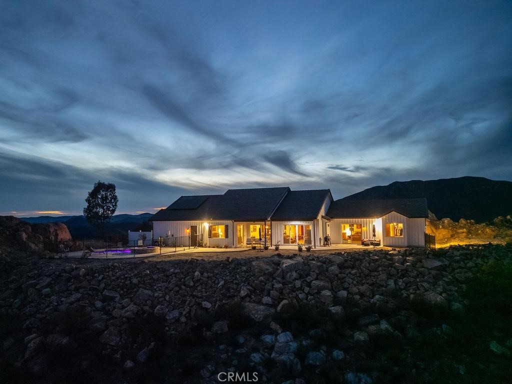 39472 Vista Del Bosque