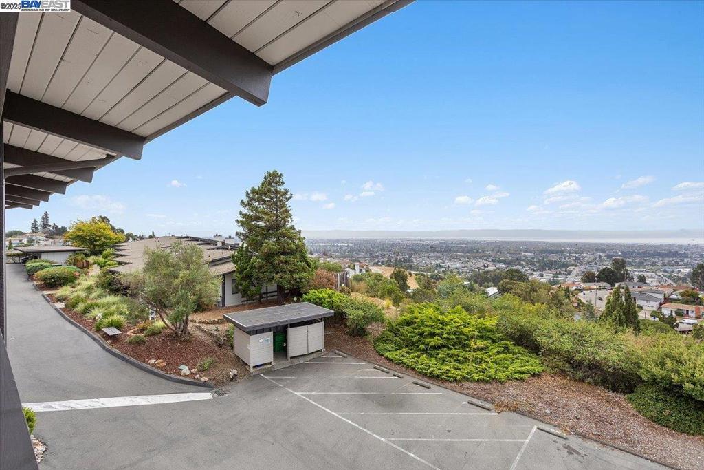 CASTRO VALLEY - Residential