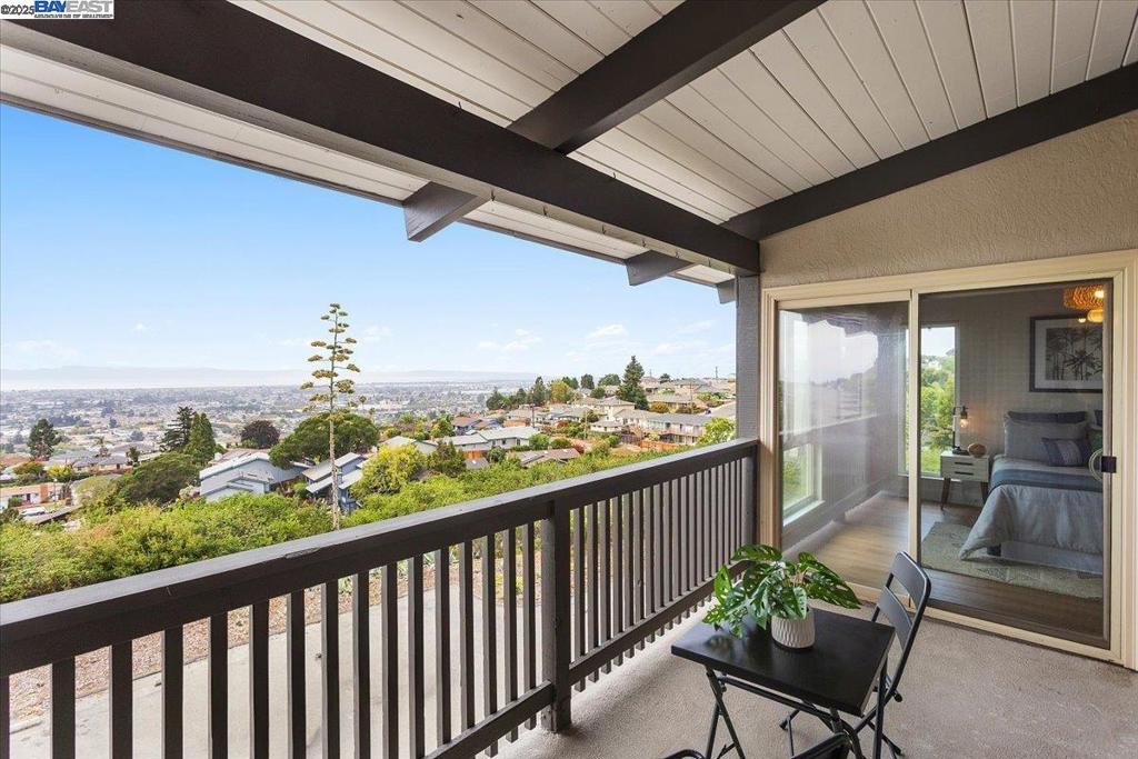 CASTRO VALLEY - Residential