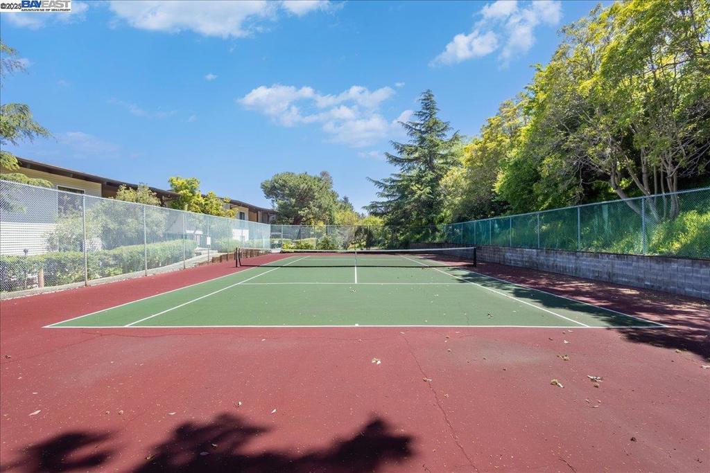 CASTRO VALLEY - Residential