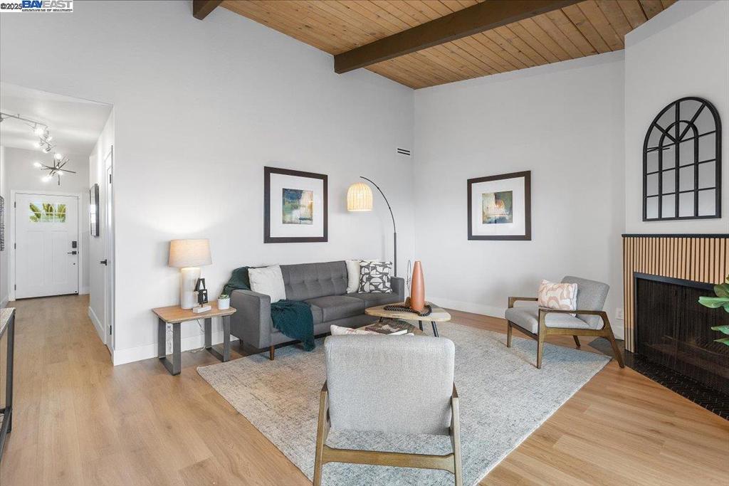 CASTRO VALLEY - Residential