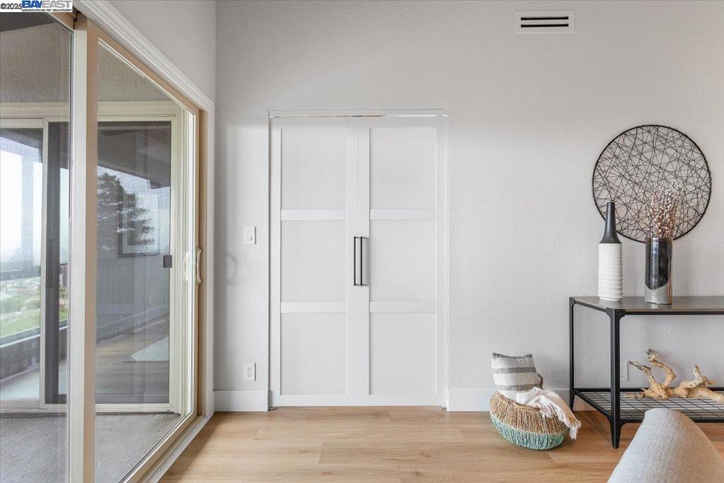 CASTRO VALLEY - Residential