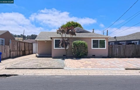 Photo of 2980 Rollingwood Dr DR, San Pablo, CA 94806 (MLS # 41139737)