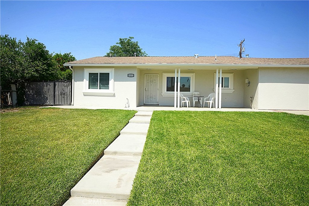Located on a Cul de Sac and Freeway close, this Duplex has been Tastefully Remodeled......The Larger Unit which is Approximately 1200 Square Feet Includes Living Room, Kitchen with Pantry, Granite Counters Oven and Dishwasher, Three Bedrooms All with Ceiling Fans and Mirrored Wardrobe Doors, INDOOR Laundry, Full and 3/4 Bathrooms, Inviting Front Porch, Spacious Back Yard with Covered Patio...Property is Gated / Fenced