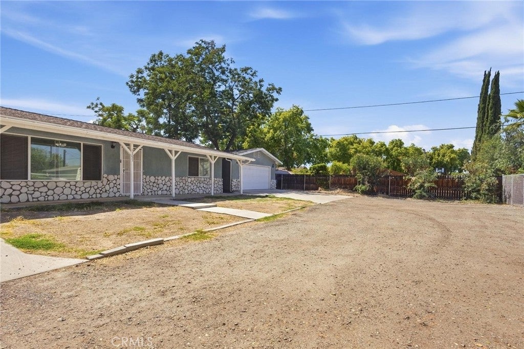 43233 Whittier