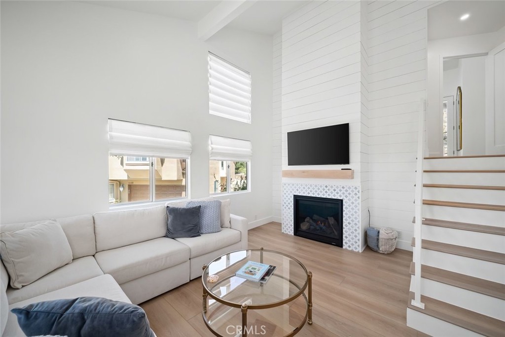 2366 Snowberry Court