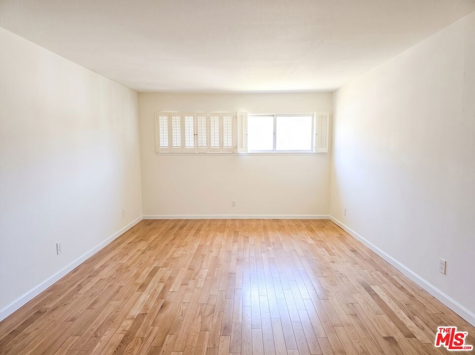 471 W Duarte Road 227
