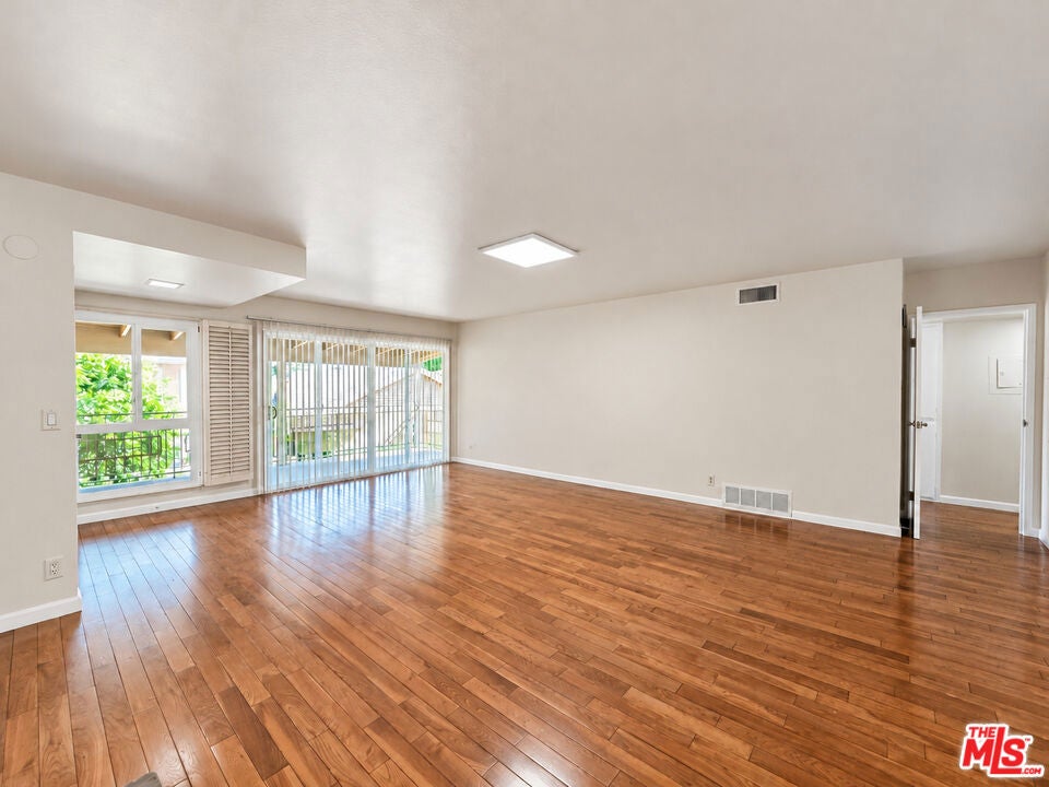 471 W Duarte Road 227