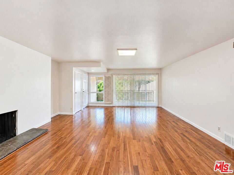 471 W Duarte Road 227