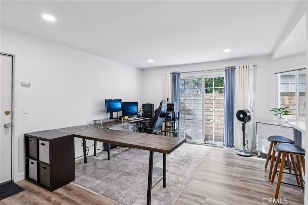 Amer. Beauty Garden lII (AMG3) - Residential