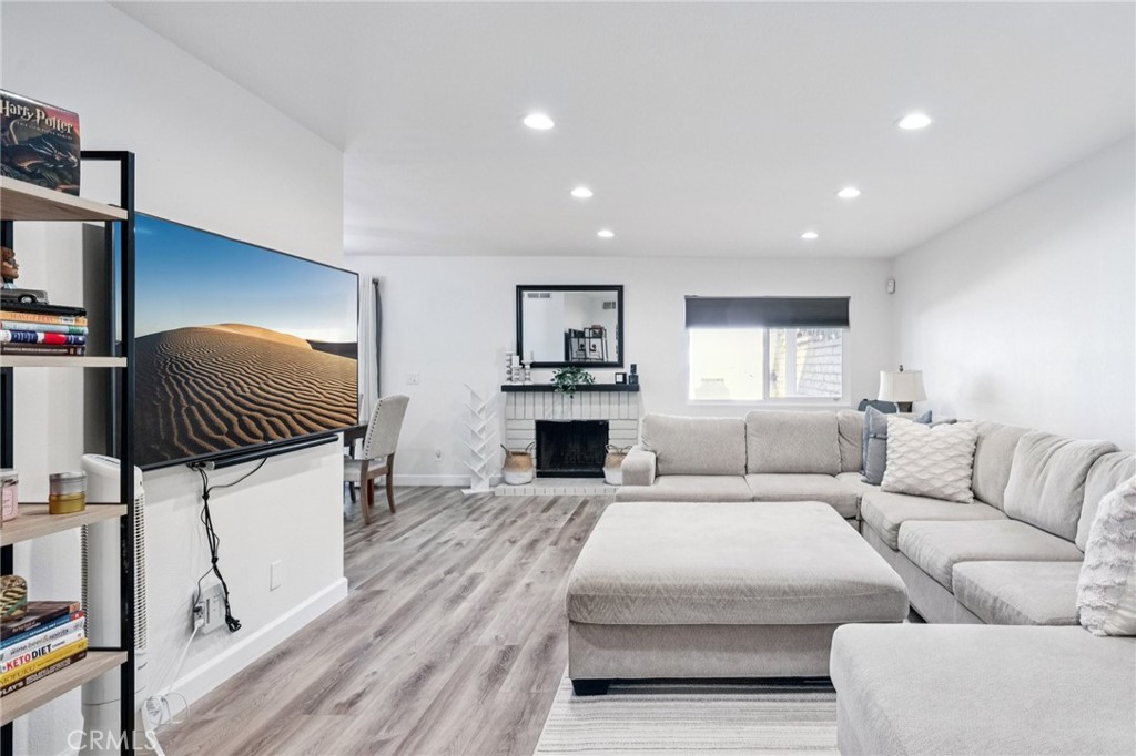 Amer. Beauty Garden lII (AMG3) - Residential