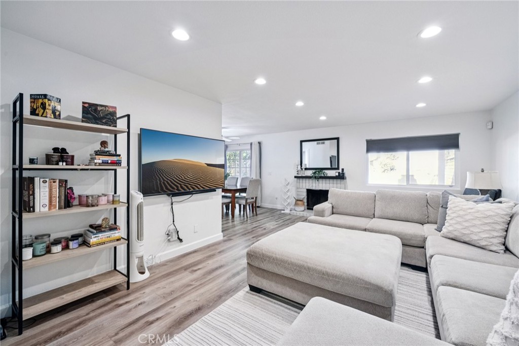 Amer. Beauty Garden lII (AMG3) - Residential