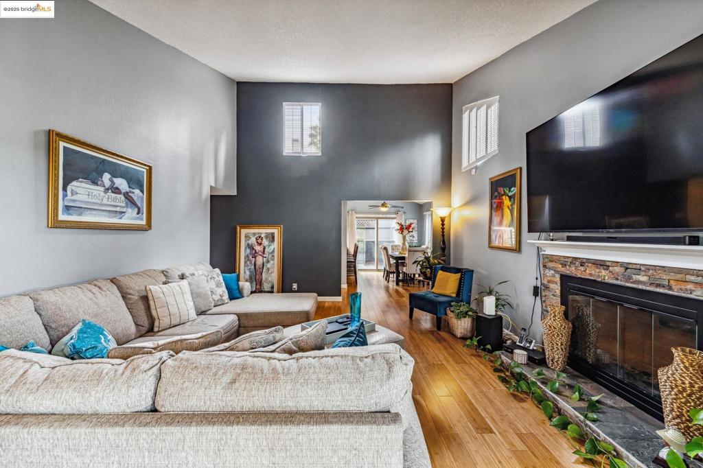 VALLEJO HILLS - Residential