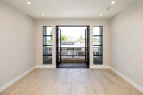 450 First Street 204 Los Altos CA 94022