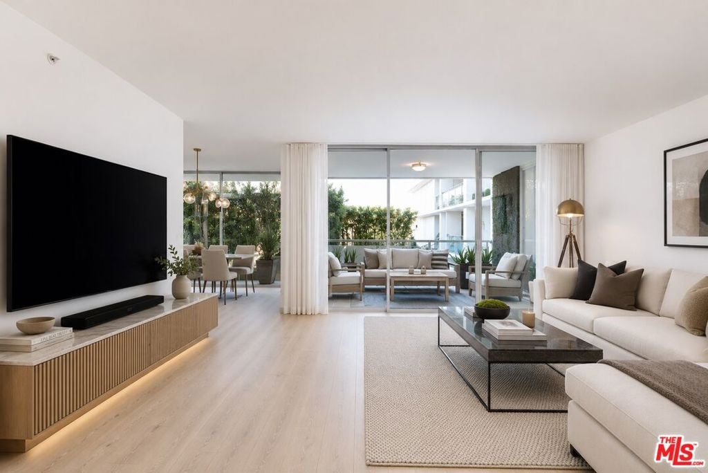 201 Ocean Avenue 305B, Santa Monica CA 90402