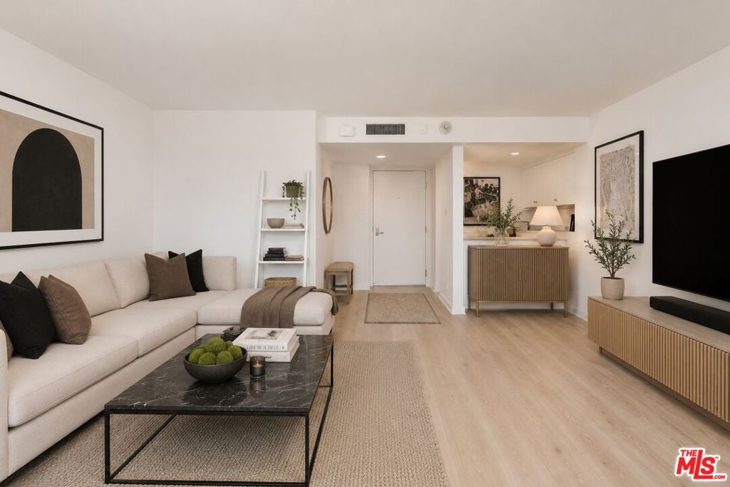 201 Ocean Avenue 305B