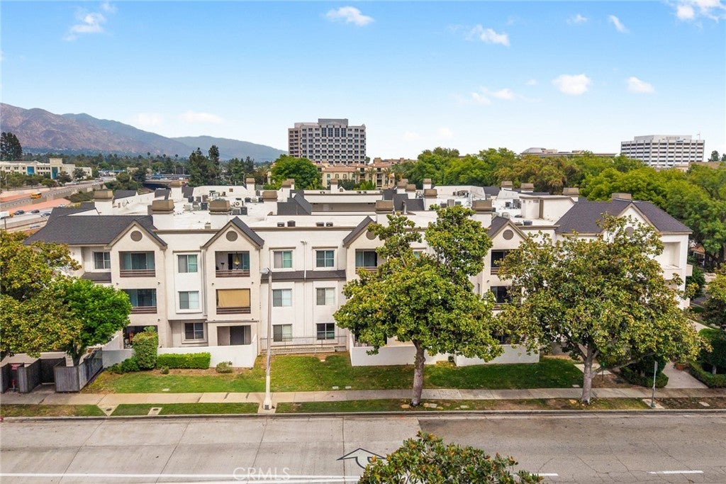 300 N El Molino Avenue 308, Pasadena CA 91101