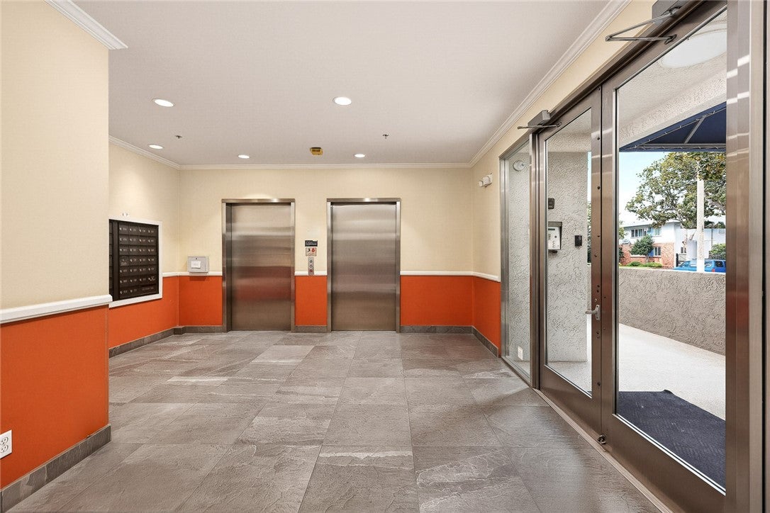 300 N El Molino Avenue 308
