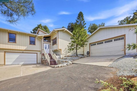 Photo of 4082 Treat Blvd, Concord, CA 94518 (MLS # 41148532)