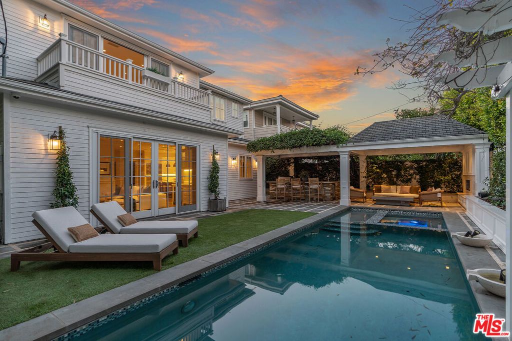 Photo of 2248 Kelton Avenue, Los Angeles, CA 90064 (MLS # 26635581)