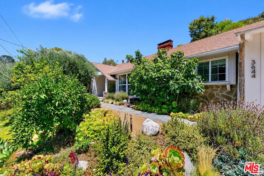 3644 Goodland Avenue